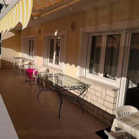 Apartments Bujan Crikvenica Exterior foto