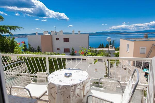 Apartments Bujan Crikvenica Exterior foto